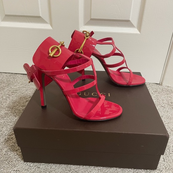 Gucci Ursula Horsebit Pink Patent Leather Heels - Picture 2 of 5